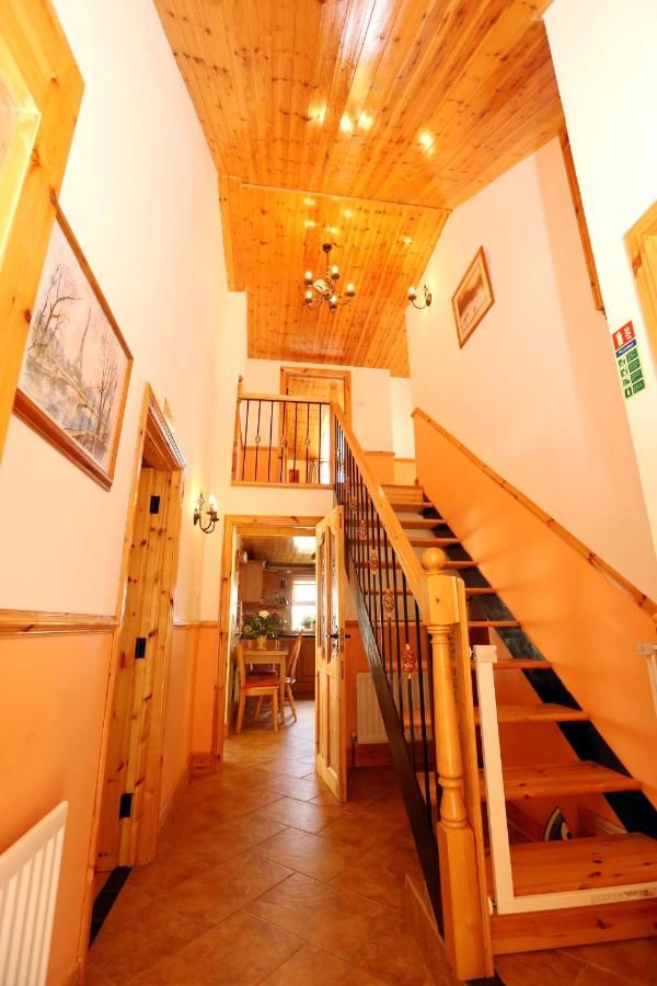 Дома для отпуска Beezies Self Catering Cottages Grange-15