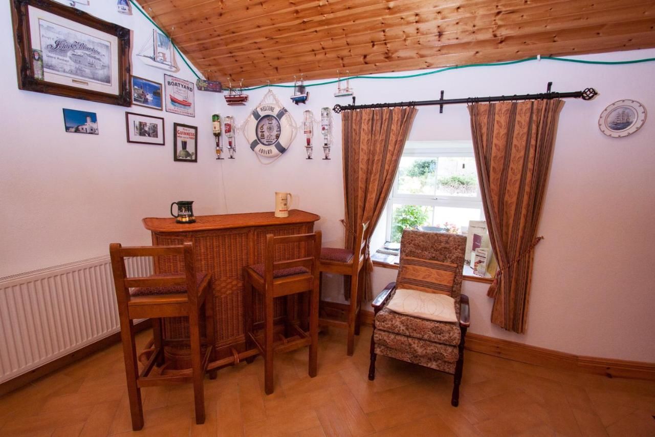 Дома для отпуска Beezies Self Catering Cottages Grange-16