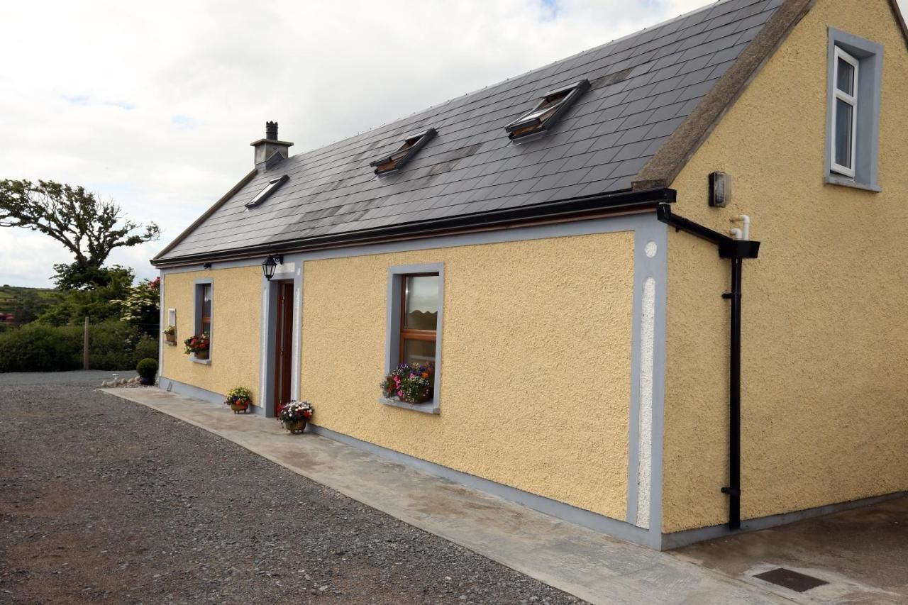 Дома для отпуска Beezies Self Catering Cottages Grange-30