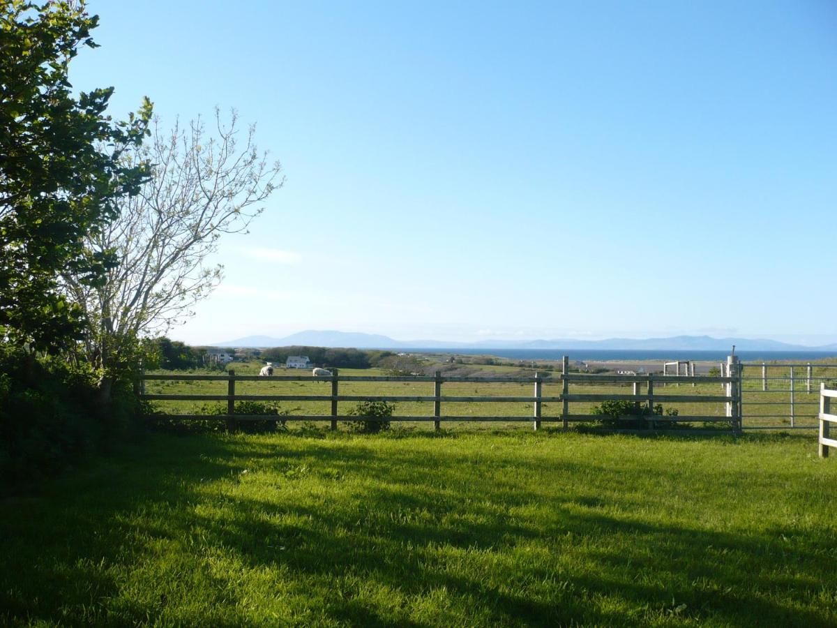 Дома для отпуска Beezies Self Catering Cottages Grange-47