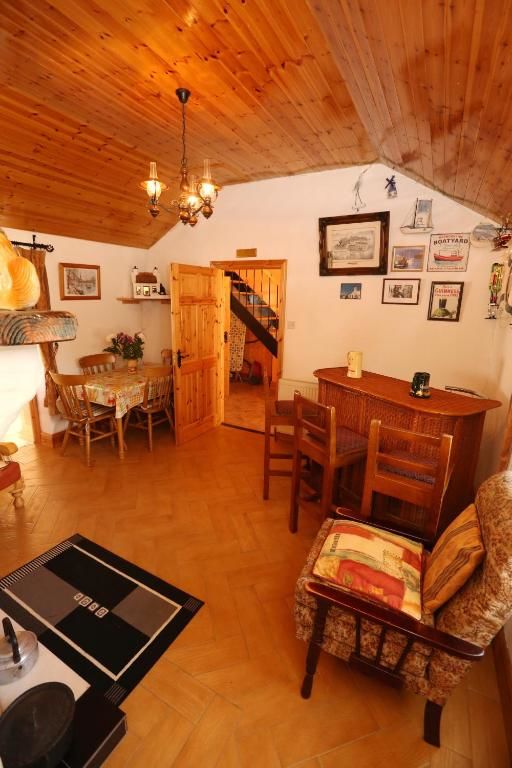 Дома для отпуска Beezies Self Catering Cottages Grange-59