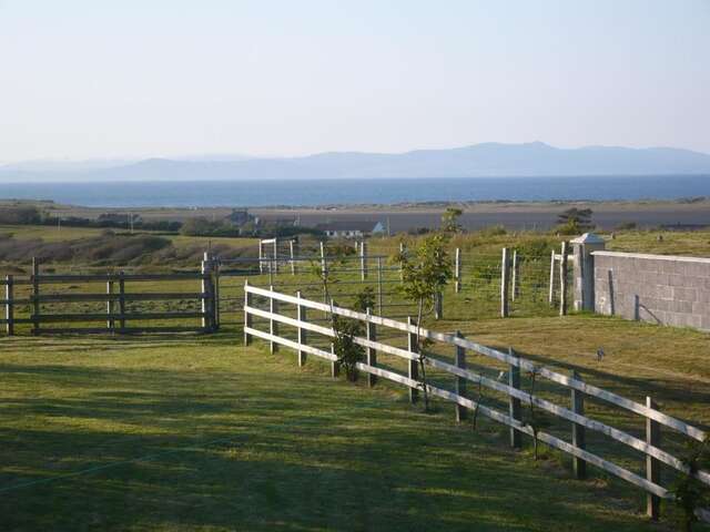 Дома для отпуска Beezies Self Catering Cottages Grange-37