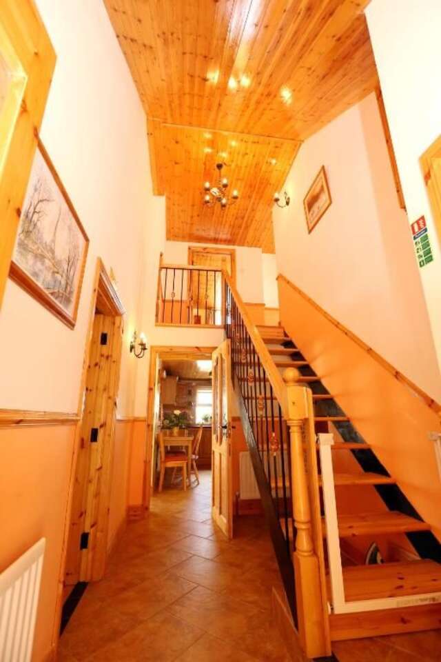Дома для отпуска Beezies Self Catering Cottages Grange-56
